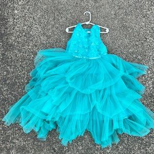 Disney, princess, mermaid dress. Only worn once for a birthday party. Size 5-6
